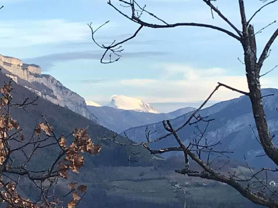 L'Echevine En Vercors Echevis Luaran gambar