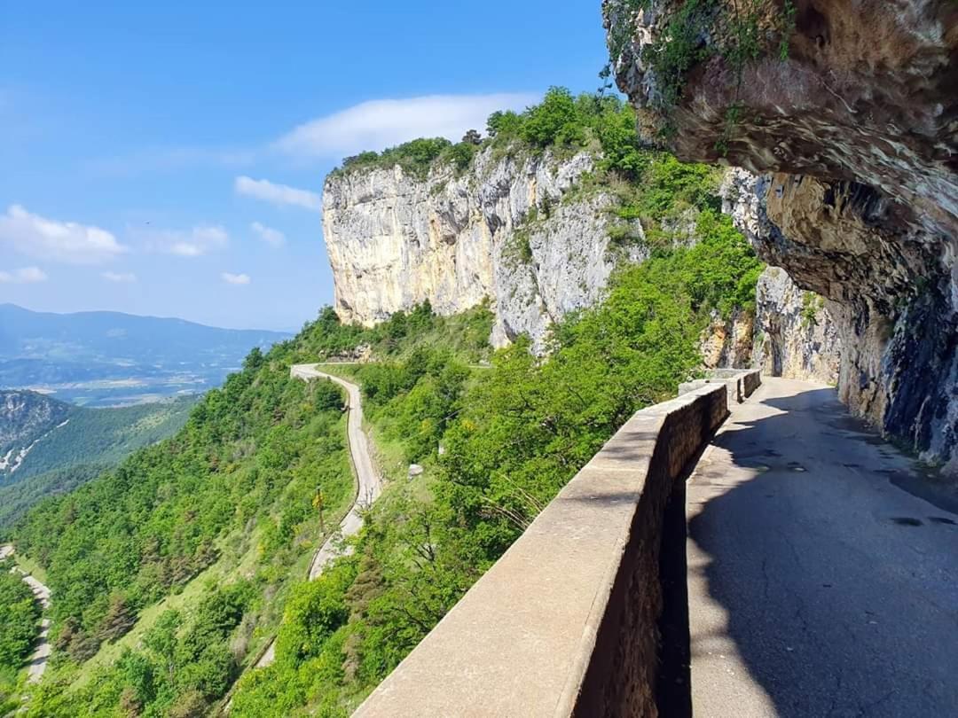 L'Echevine En Vercors Echevis Luaran gambar